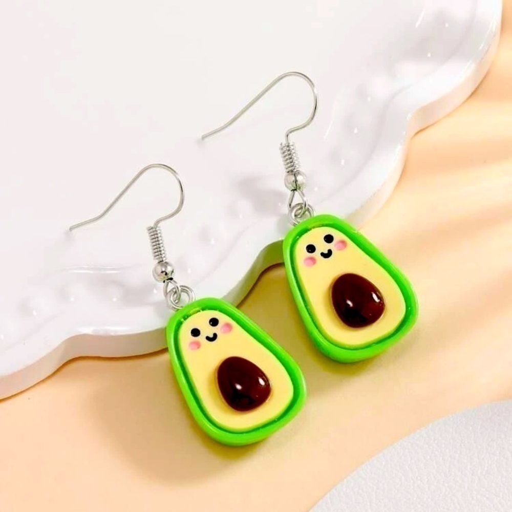 Cute 🥑 guac earrings
